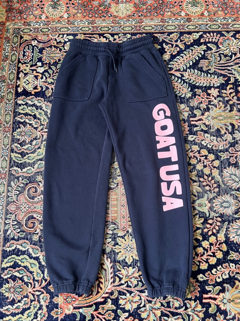Girls GOAT USA cinch joggers
Size large Navy and Pink